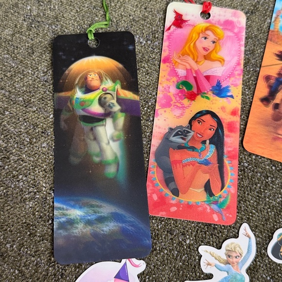 Disney bundle - Picture 3 of 9